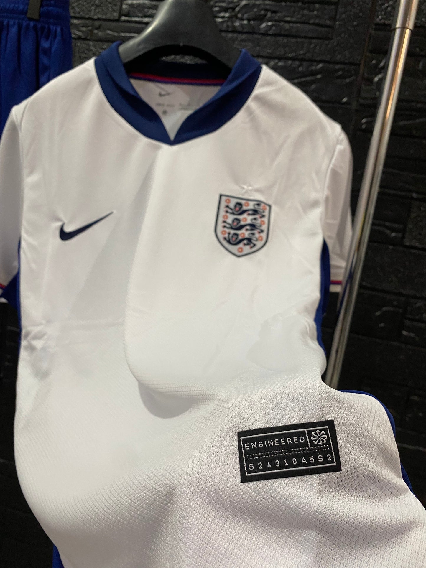 Kit England Off ⚪️🔵