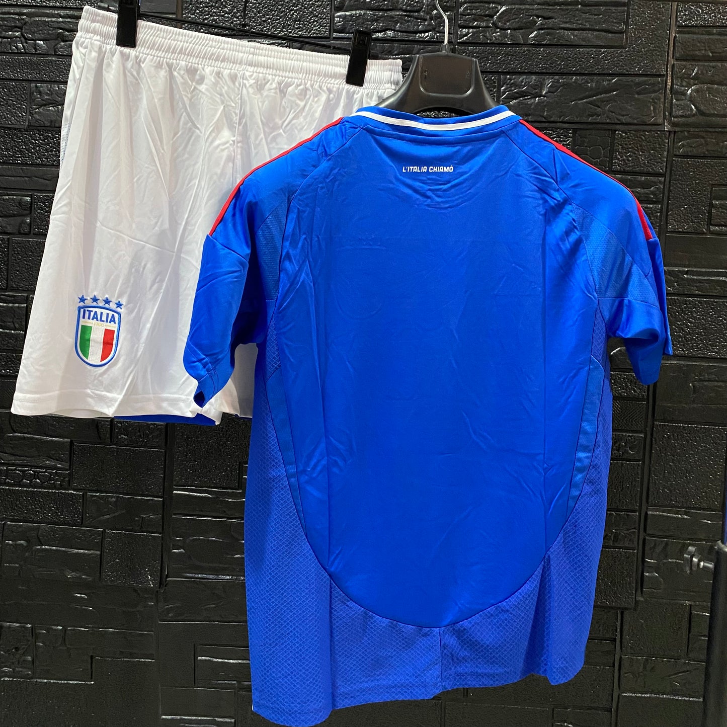 Kit italy 🇮🇹 Off 🔵⚪️