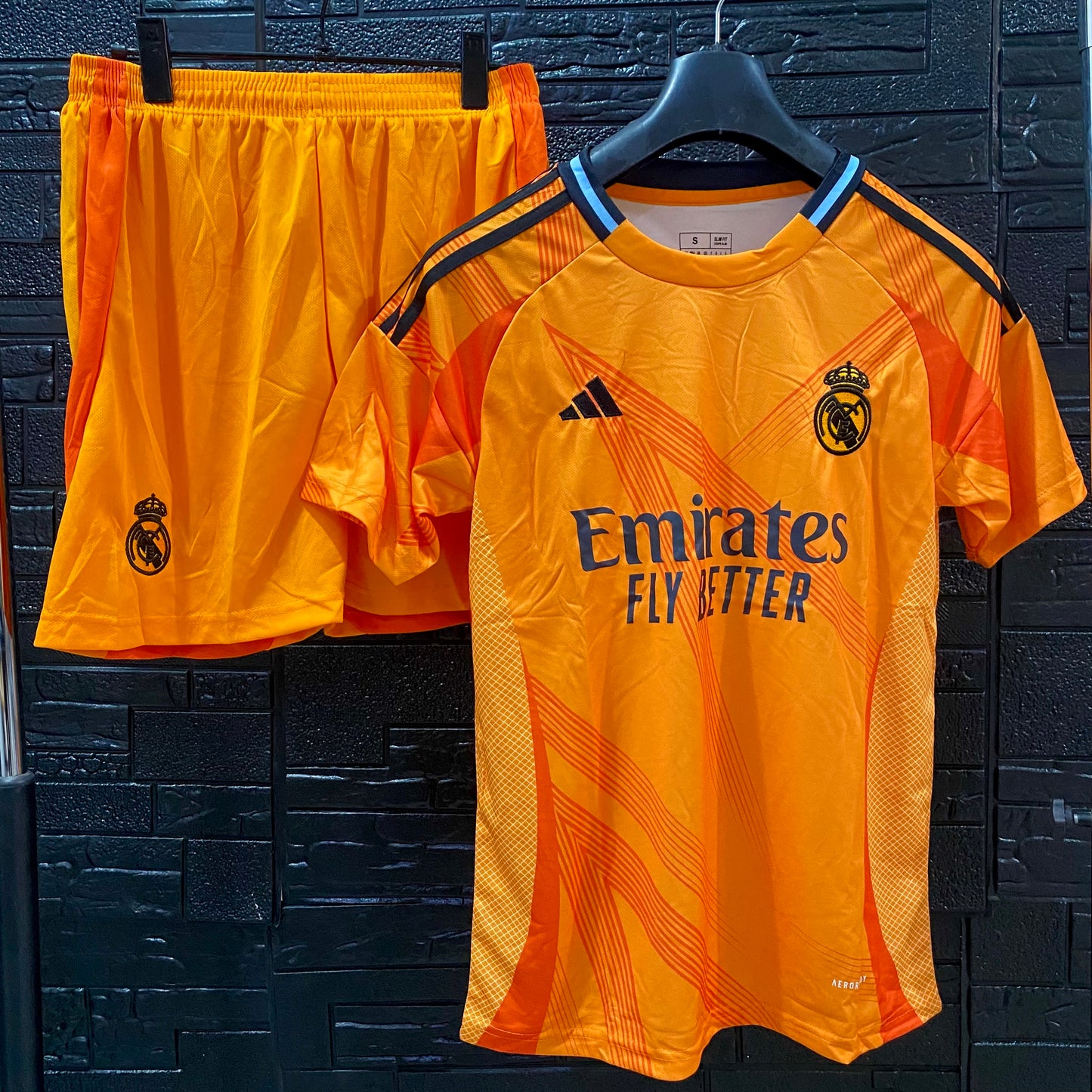 Kit real madrid 3🧡