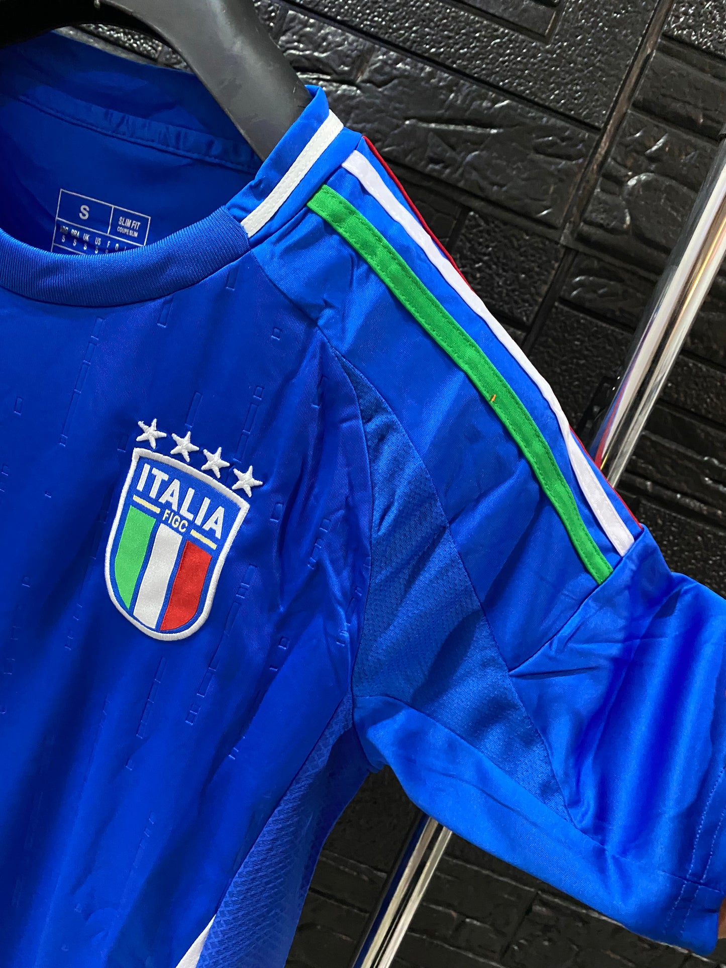 Kit italy 🇮🇹 Off 🔵⚪️